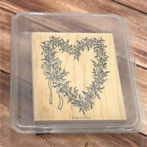 1998 STAMPIN' UP! FLORAL WREATH WOOD MOUNTED RUBBER STAMP HEART LOVE